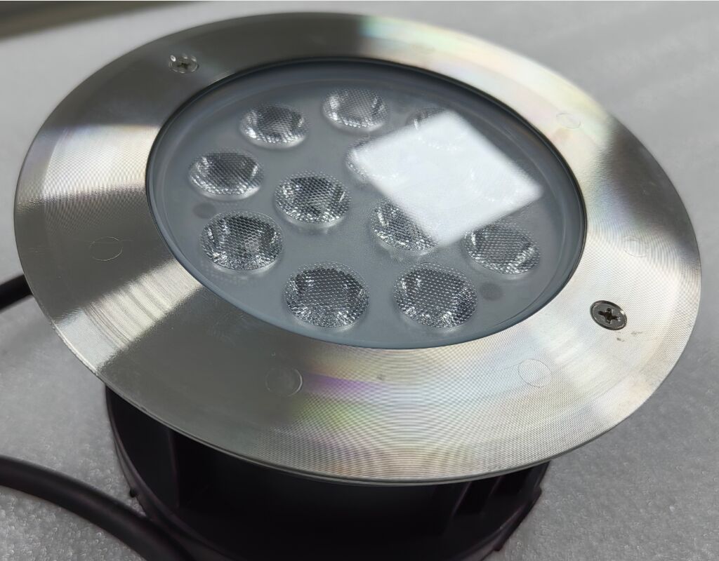 RGBカラーチェンジLEDスイミングプールライト IP68防水 60度ビーム角 水中照明ソリューション