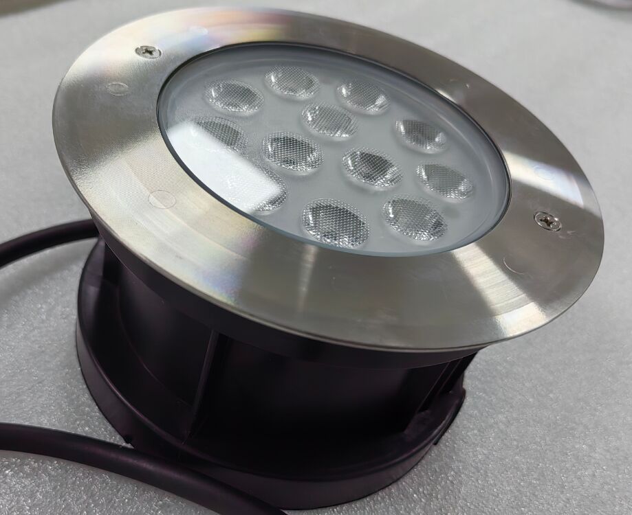 100lmw LED プール照明 RGBカラーオプション 防水ライト 屋内・屋外スイミングプールに対応