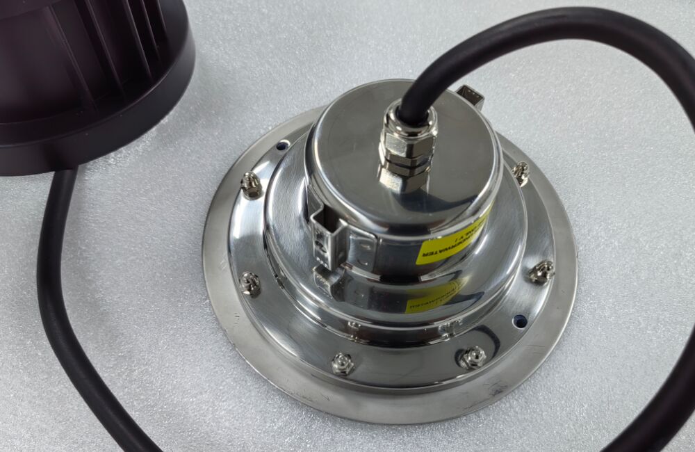 パワーオンオフ DMX ダリ リモコン LED スイミングプールライト IP68 防水 9 ~ 18W エネルギー持続的な照明ソリューション